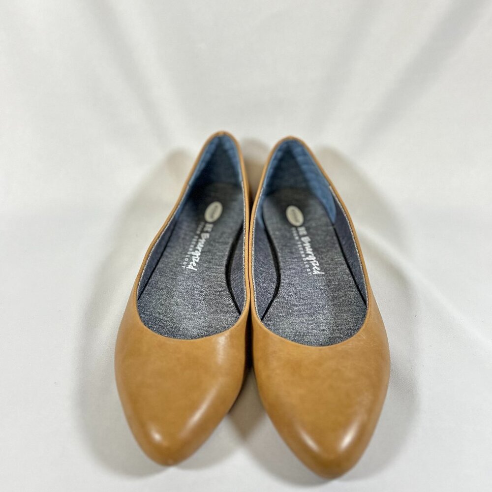 Dr Scholls Be Energized Tan Faux Leather Flats Woman's sz 10